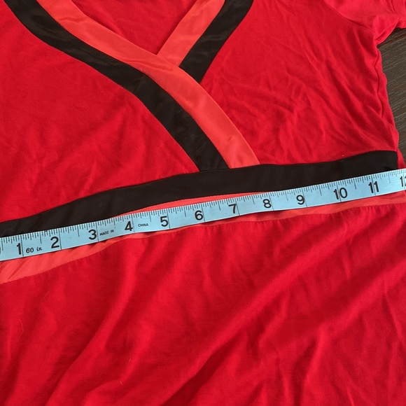 Ricki’s T-shirt style blouse with red and black satin inserts. Size XS. - Picture 8 of 9